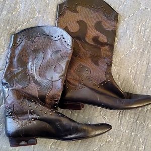 Flashy vintage boots